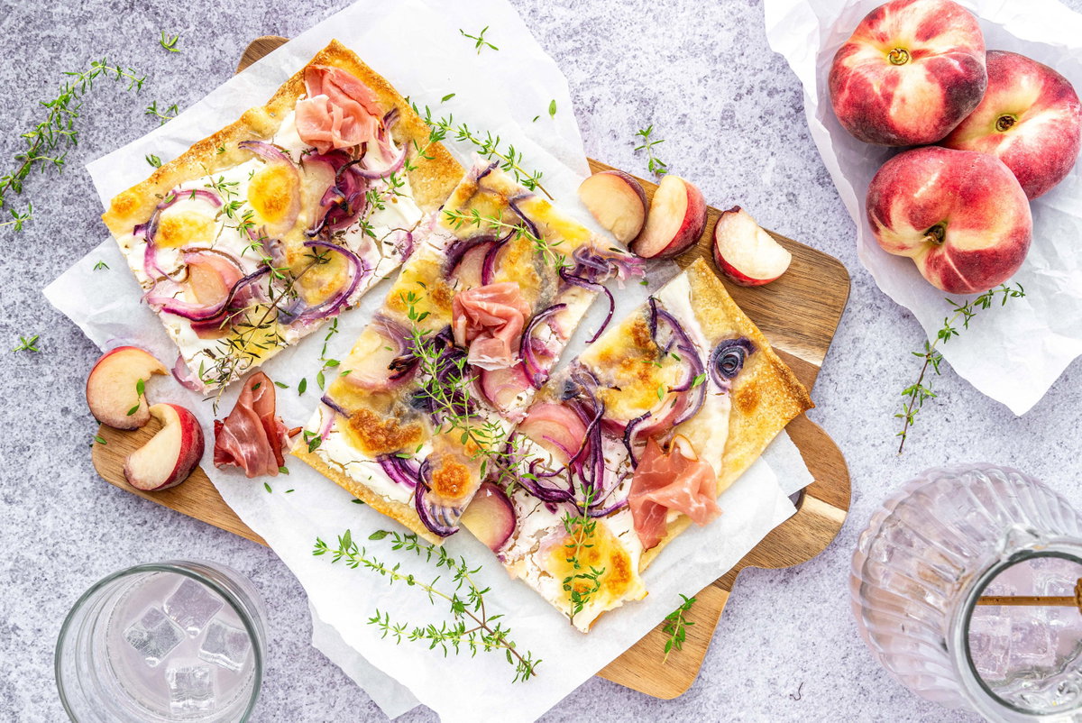 Pfirsich-Flammkuchen