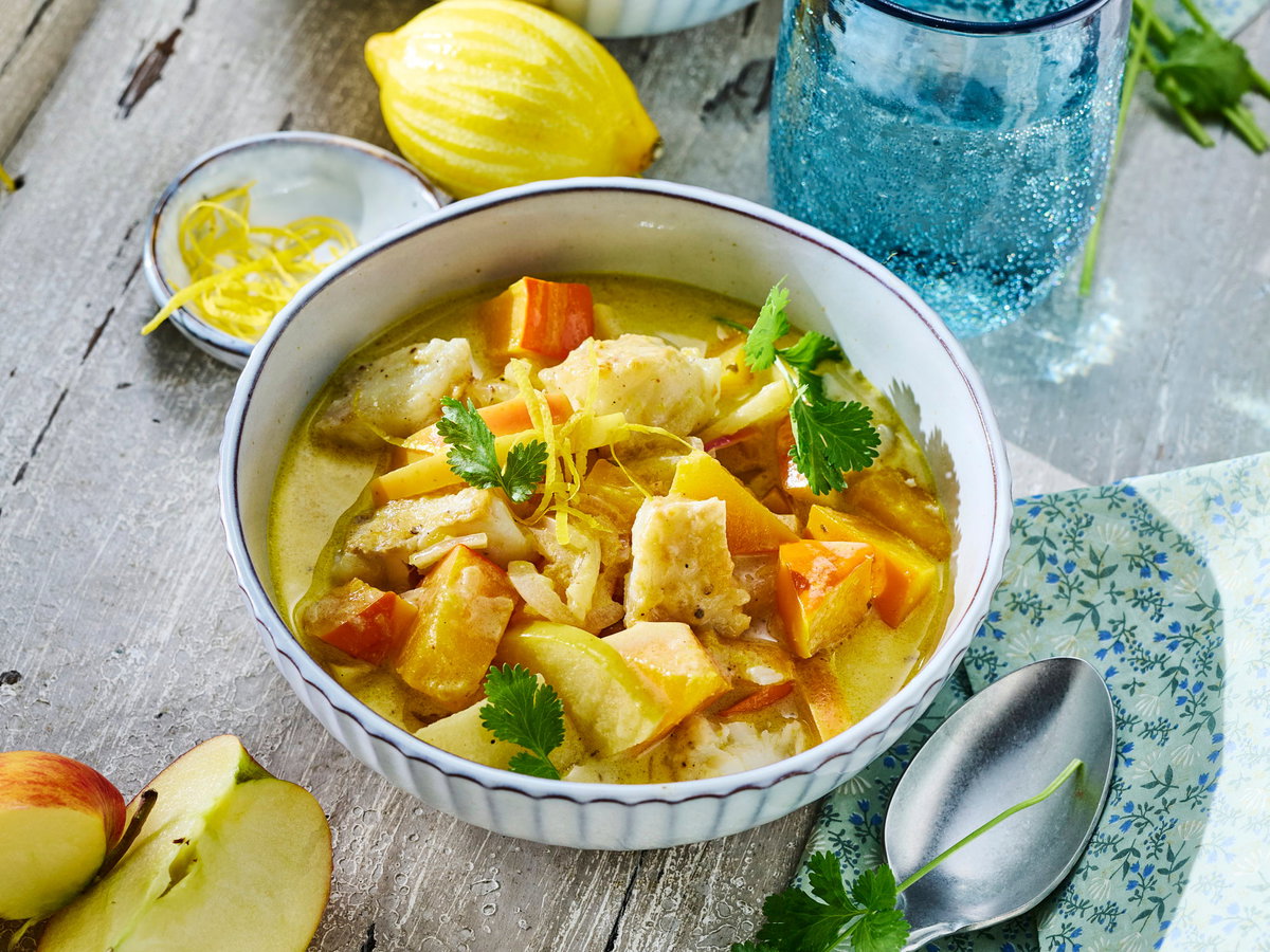 Apfel-Kürbis-Curry mit Fisch