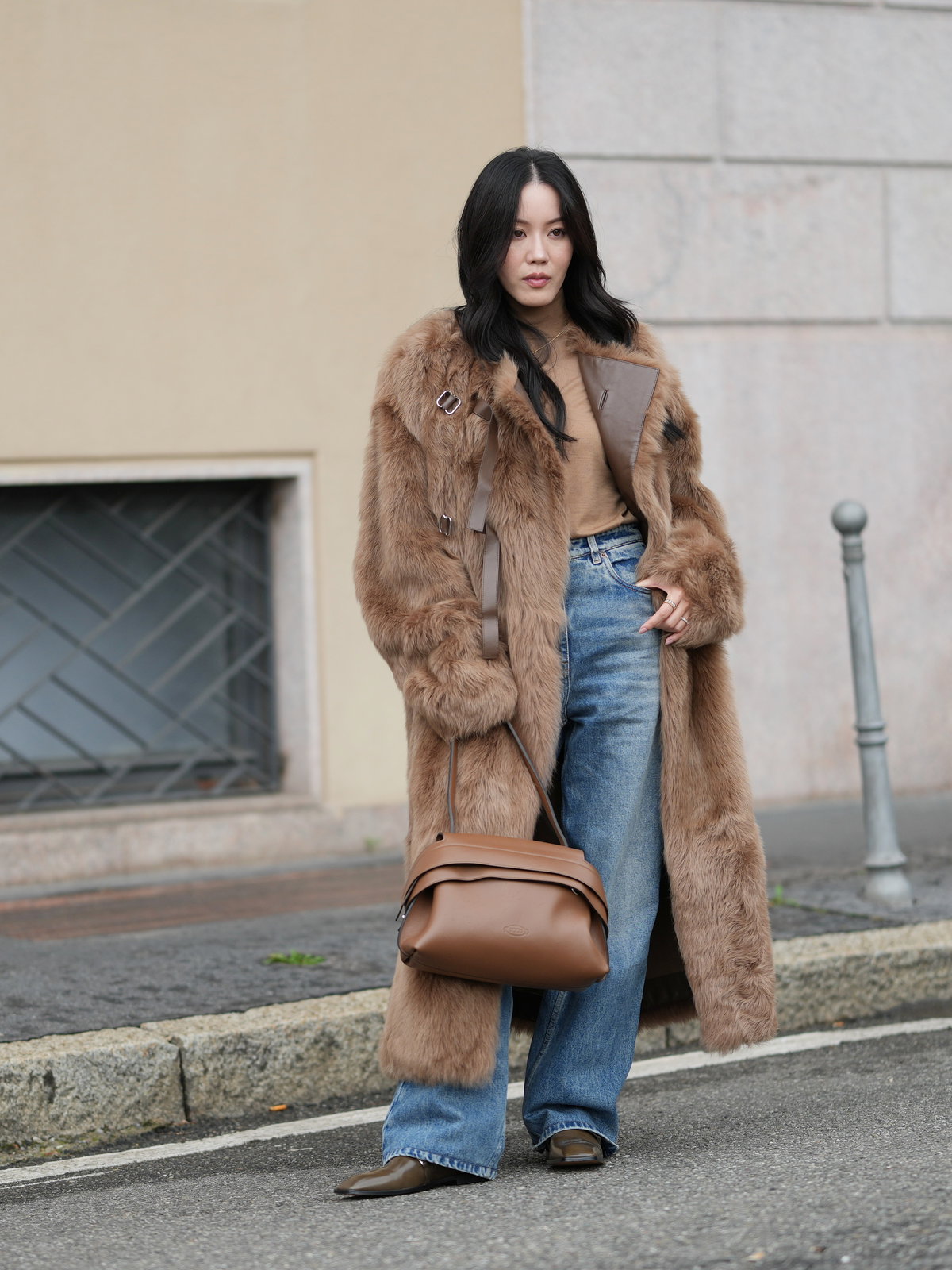 Kunstfellmantel Streetstyle