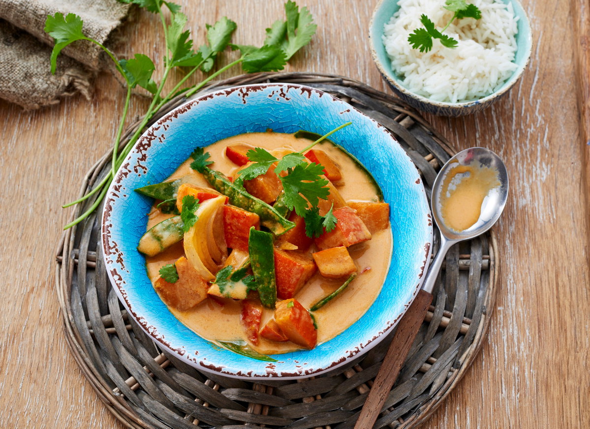 Kürbiscurry mit Zuckerschoten
