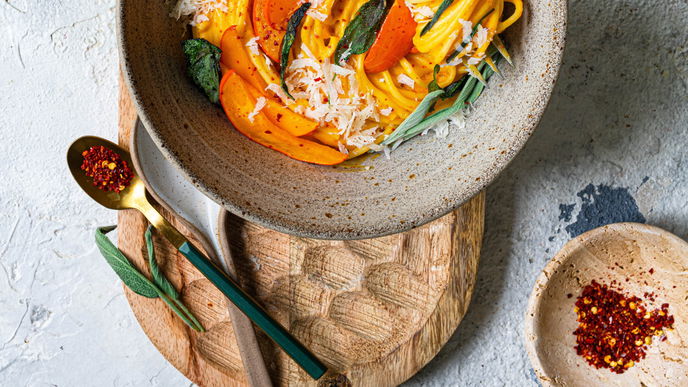 Kürbis-Pasta mit Salbei: Das leckerste Rezept für den Herbst-Klassiker in nur 30 Minuten
