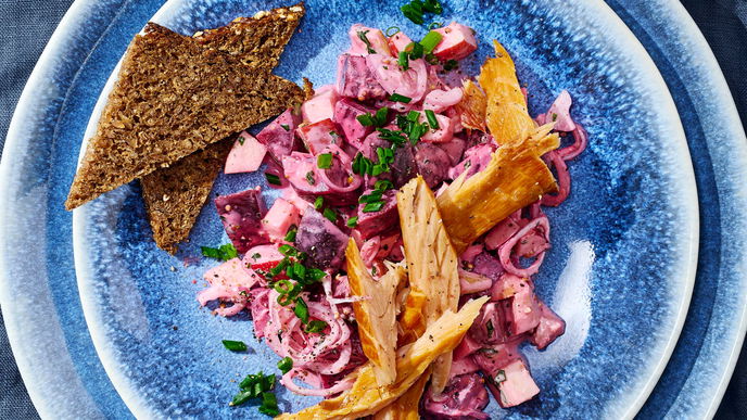 Rote-Bete-Apfelsalat mit Stremellachs: Das leckere Vorspeisen-Rezept mit Fisch für die Feiertage