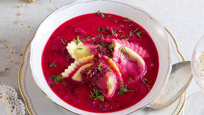 Rote-Bete-Suppe mit Ravioli: So raffiniert schmeckt der Winter-Klassiker aus Polen