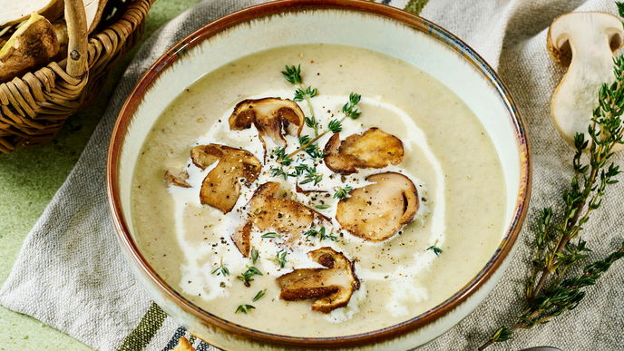 Edler Klassiker: Unsere Kartoffel-Steinpilzsuppe ist perfekt für das nächste Sonntagsessen