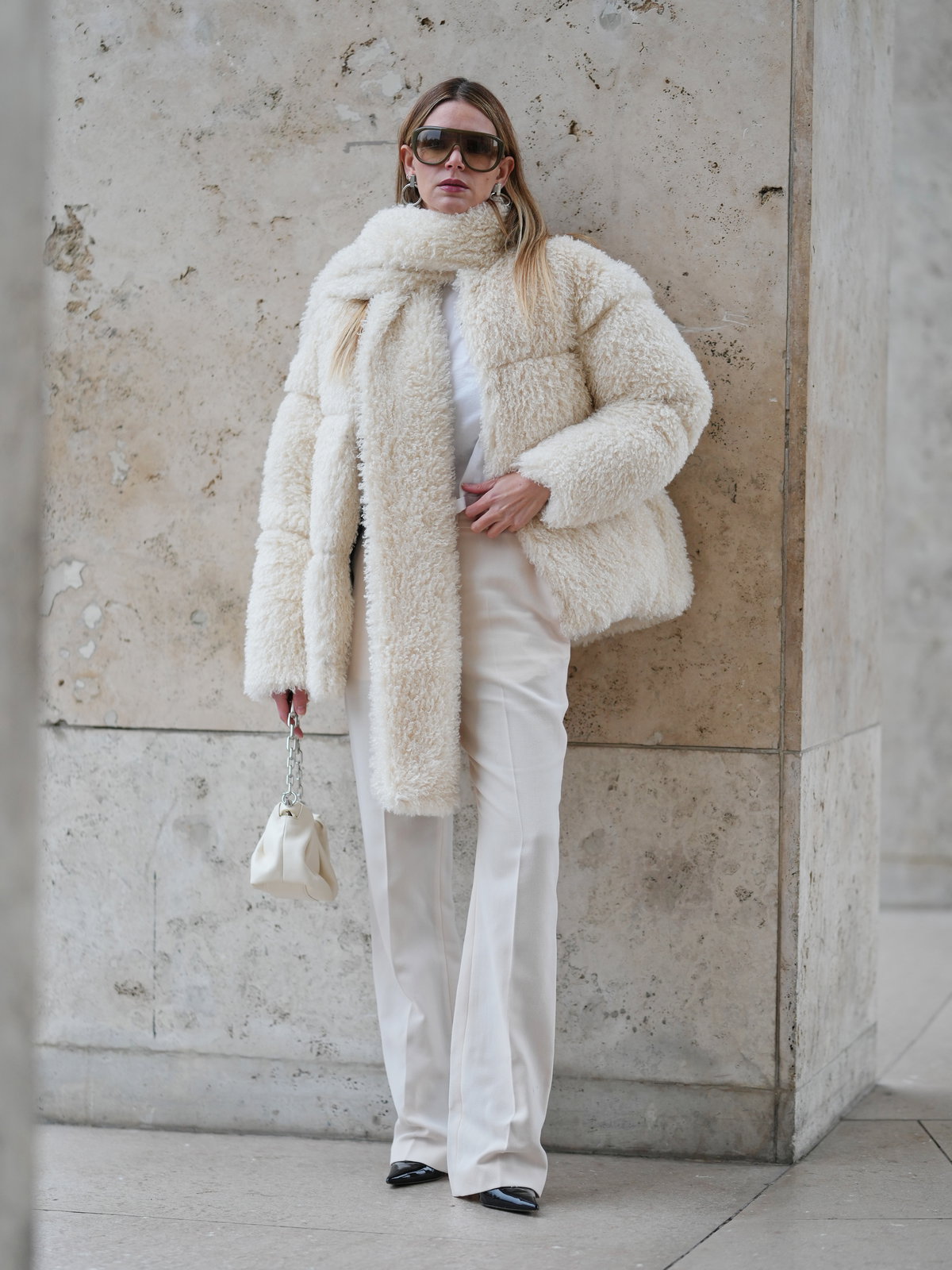 Streetstyle mit All-White-Look