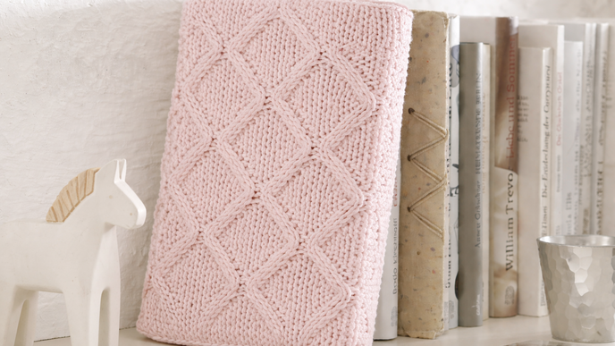 Buchhülle kostenlos selber stricken: Das perfekte Geschenk für Leseratten und Booklover 
