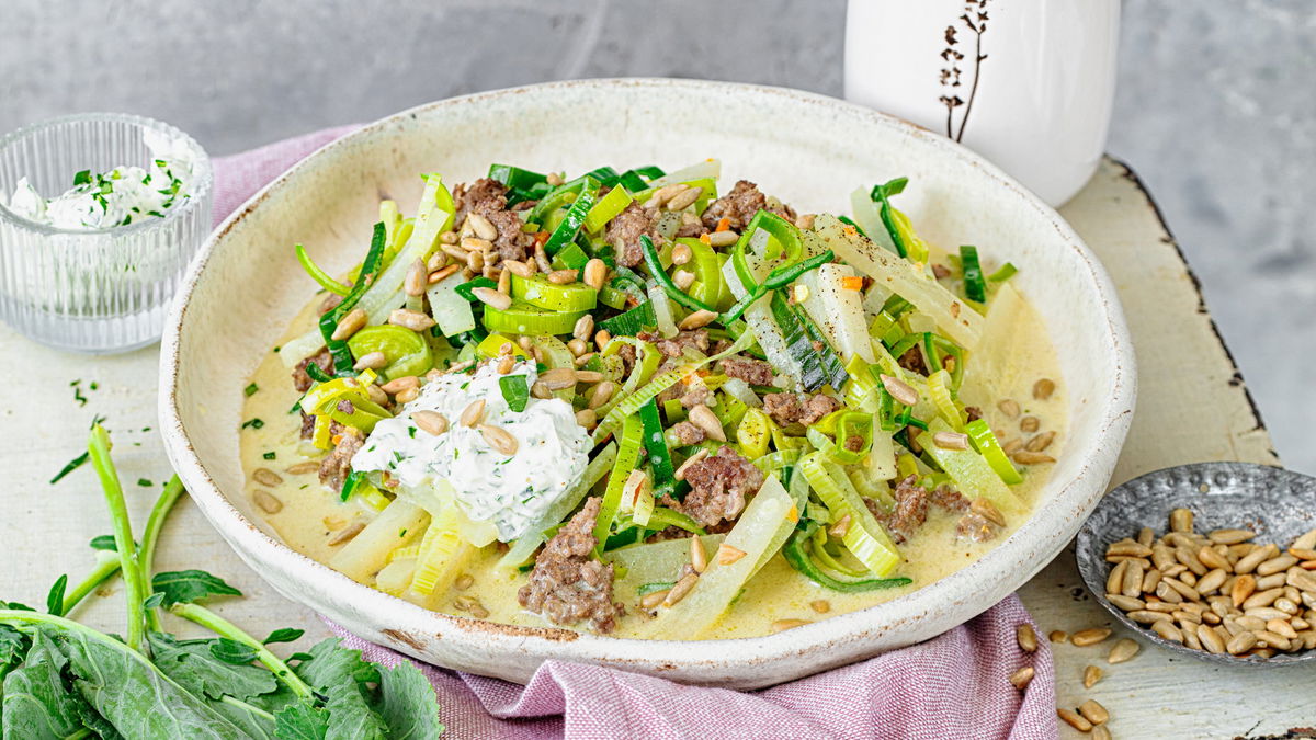 Leichtes Komfort-Food: Deftige Kohlrabi-Hack-Pfanne unter 500 Kalorien – so geht gesund genießen!