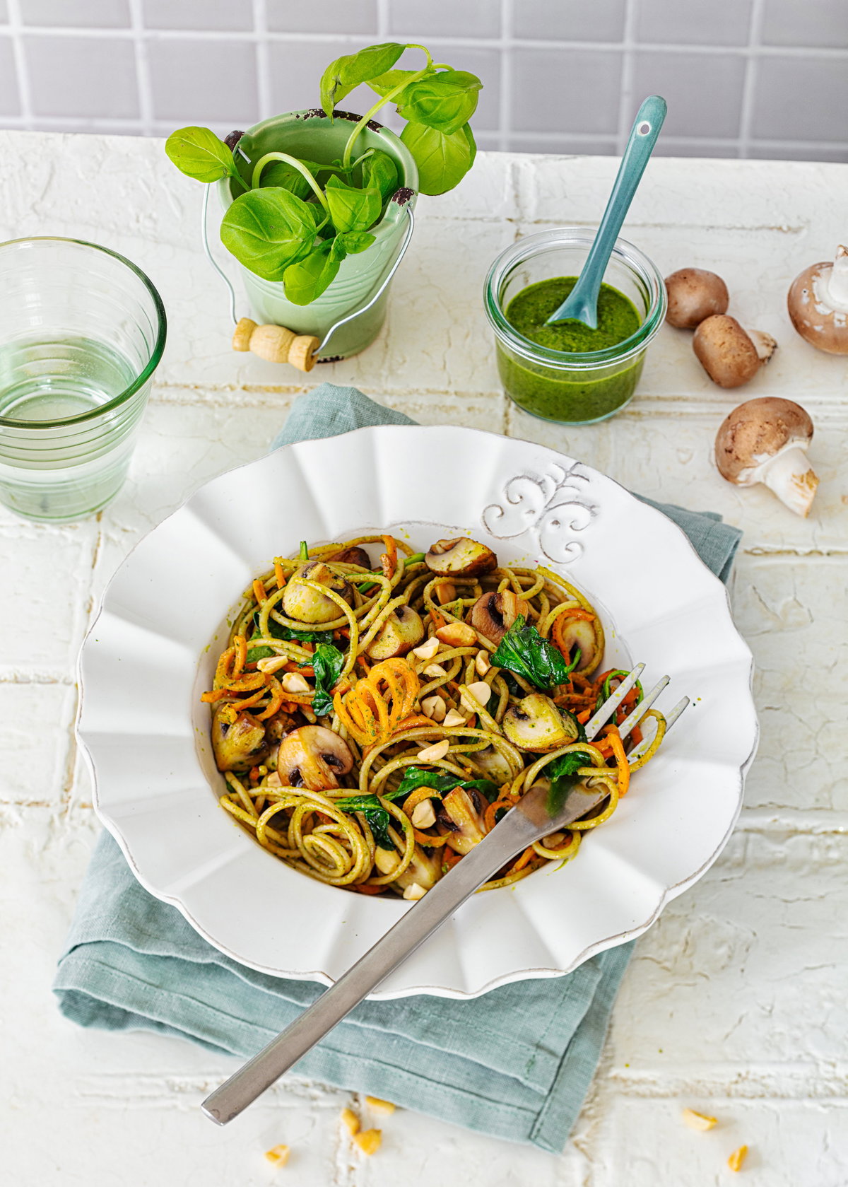 Spaghetti-Duo mit Spinat-Pesto