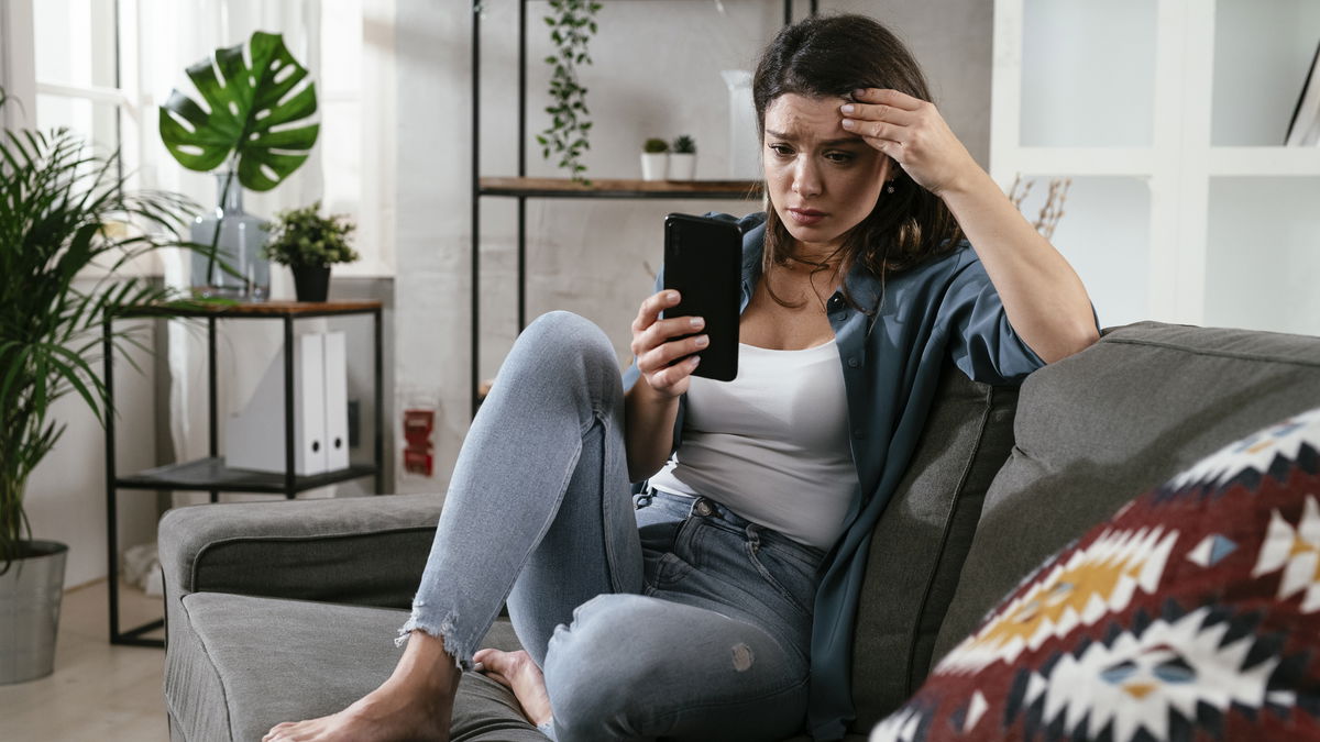 Digitale Ruheoasen: Wie Smartphone-Apps Migräne-Patientinnen unterstützen können