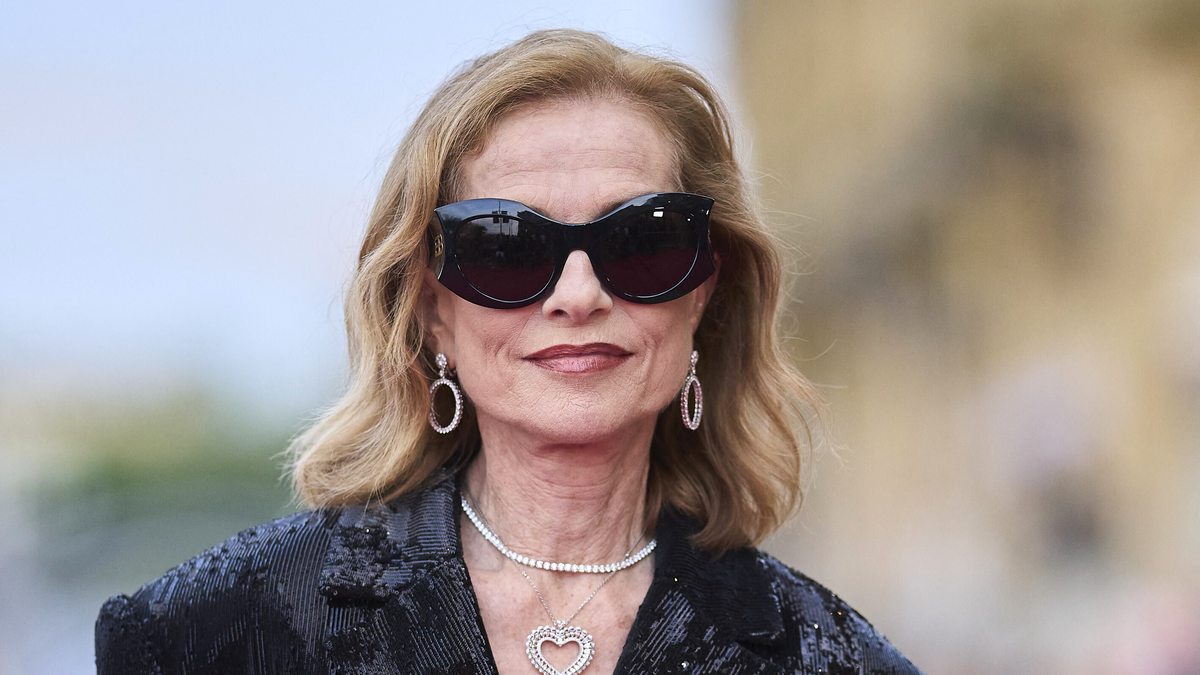 Mut zur Veränderung: Schauspielerin Isabelle Huppert überrascht auf dem roten Teppich mit spontaner Bob-Frisur