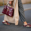 Bye-Bye klobig! Warum Skinny Sneaker jetzt der heißeste Schuh-Trend des Jahres sind