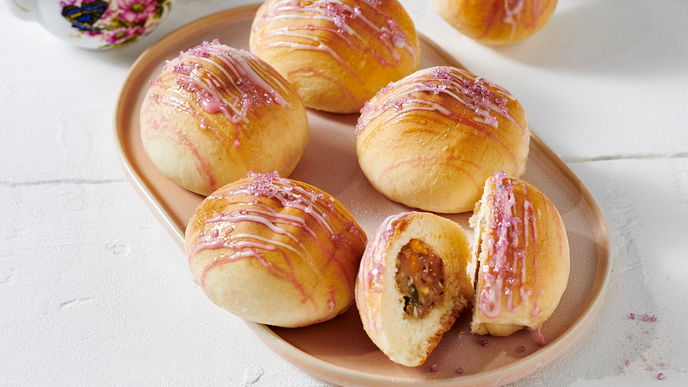 Oster-Brunch-Highlight: So einfach backen Sie dekorative gefüllte Ostereier selbst