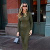 Heidi Klums New Yorker Streetstyle: So wird das Midikleid in Khaki alltagstauglich elegant