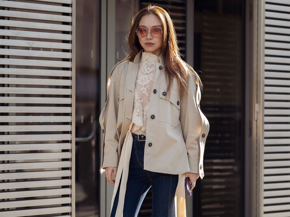 Kurzer Trenchcoat