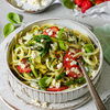 Unser neues Lieblingsrezept: Schnelle Pasta mit Spargel & Erdbeeren – Frucht trifft herzhaft