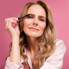Luxus-Volumen zum Discounter-Preis: Drogerie-Mascara schlägt jegliche Luxusprodukte!
