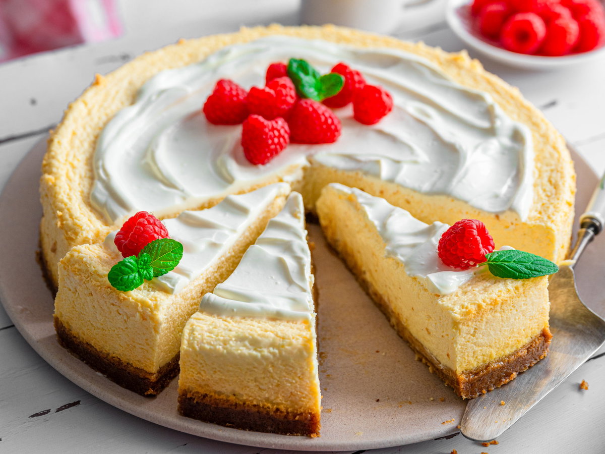 New York Cheesecake mit Himbeeren