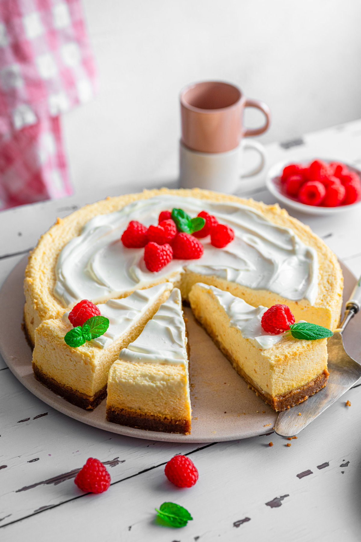 New York Cheesecake mit Himbeeren