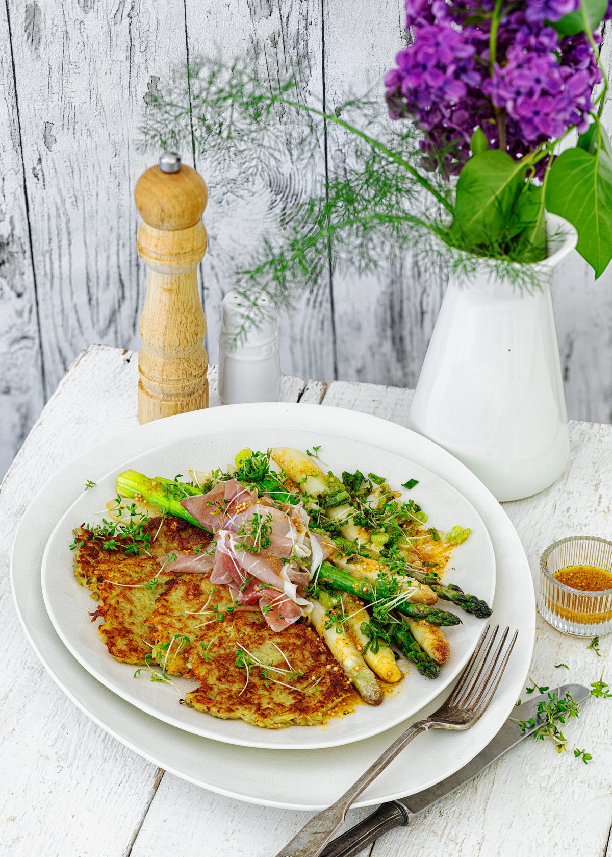 Reibekuchen mit Spargel