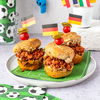 Volltreffer auf dem Teller: Warum diese Cheeseburger-Muffins auf keiner WM-Party fehlen dürfen