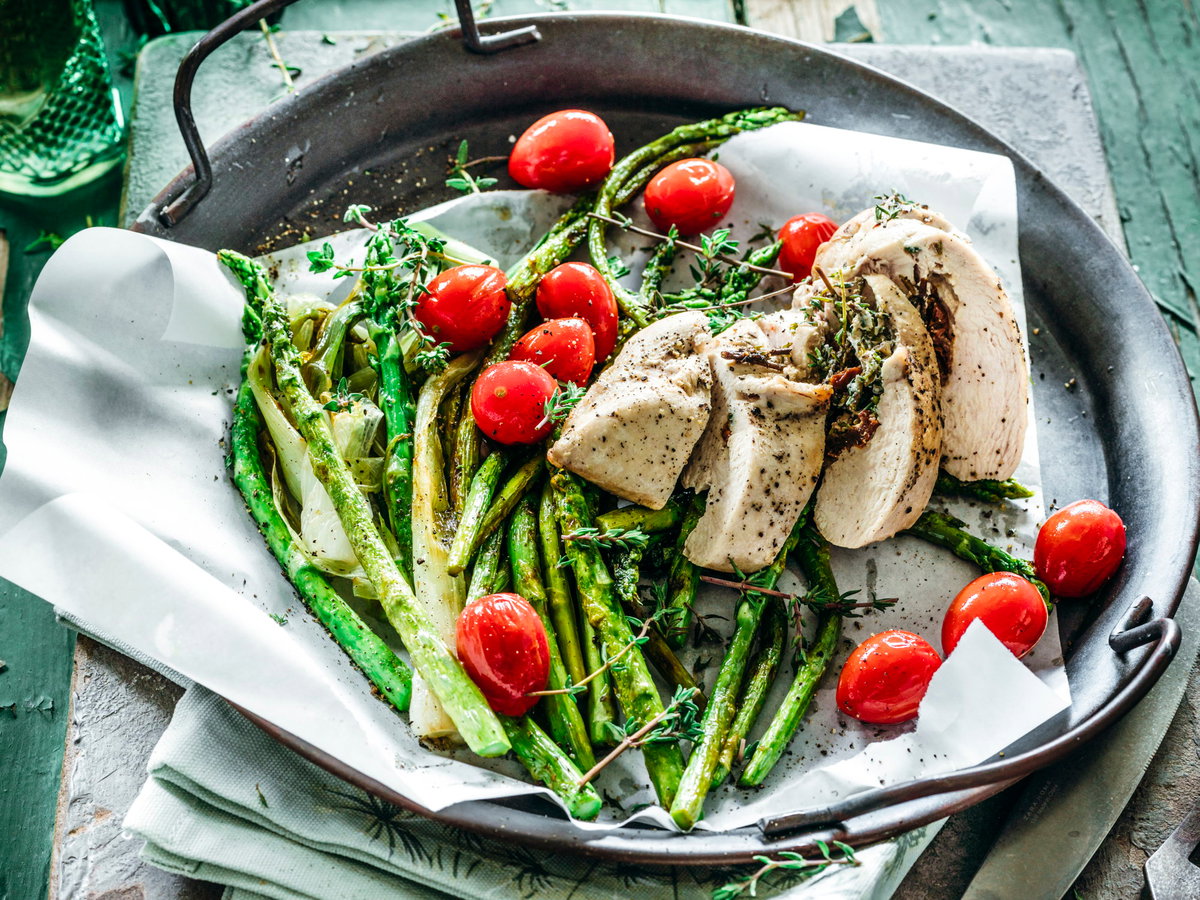 Gegrillter Spargel mit Hähnchenbrust