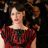 Sneaker statt Stilettos: Wie Kristen Stewart den rebellischen Chic auf den roten Teppich von Cannes bringt