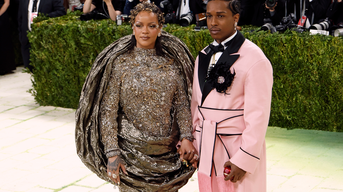 Met Gala 2026: Die geheime Botschaft hinter Rihannas und Asap Rockys verspätetem Auftritt