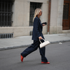 Das ultimative French-Chic-Geheimnis: Rote Ballerinas erobern die Sommer-Saison 2026