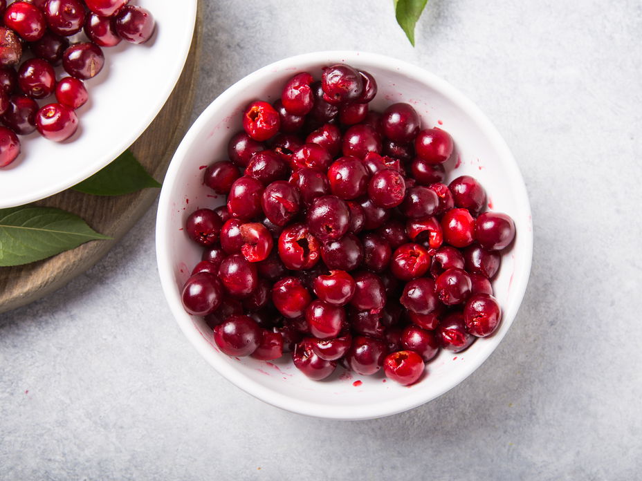 Johannisbeeren entkernen