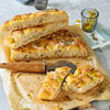 Keine Lust auf komplizierten Sauerteig? Probieren Sie diese leckere Focaccia mit Peperoni & Meersalz