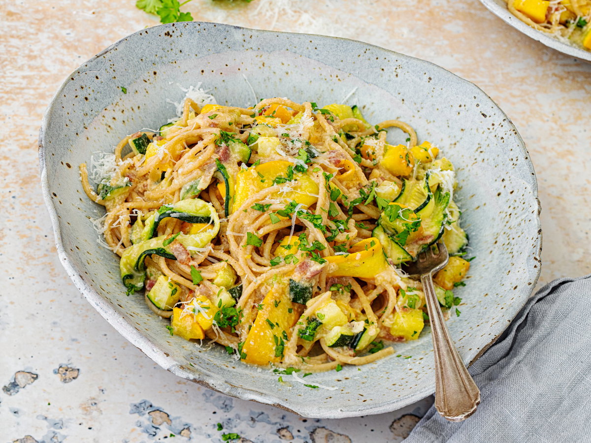 Spaghetti mit Zucchini-Carbonara