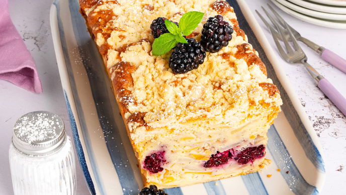 Das ultimative Knusper-Glück: Saftiger Apfel-Brombeer-Kuchen mit extra viel Streuseln