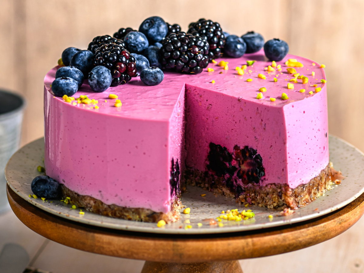 Brombeer-Tonka-Torte
