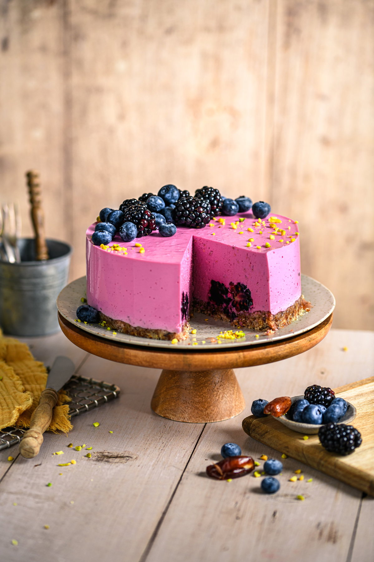 Brombeer-Tonka-Torte