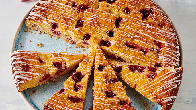 Süß meet säuerlich: Glutenfreier Apfel-Himbeerkuchen für den perfekten Kaffeeklatsch