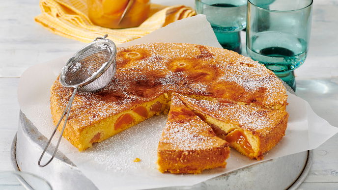 Sommerlicher Genuss: Unser Rezept für den glutenfreien Aprikosenkuchen mit nussigem Hirsemehl