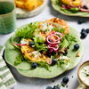 Leicht & lecker: Schnelles Rezept für Hähnchen-Ananas-Salat mit frischen Blaubeeren in 30 Minuten