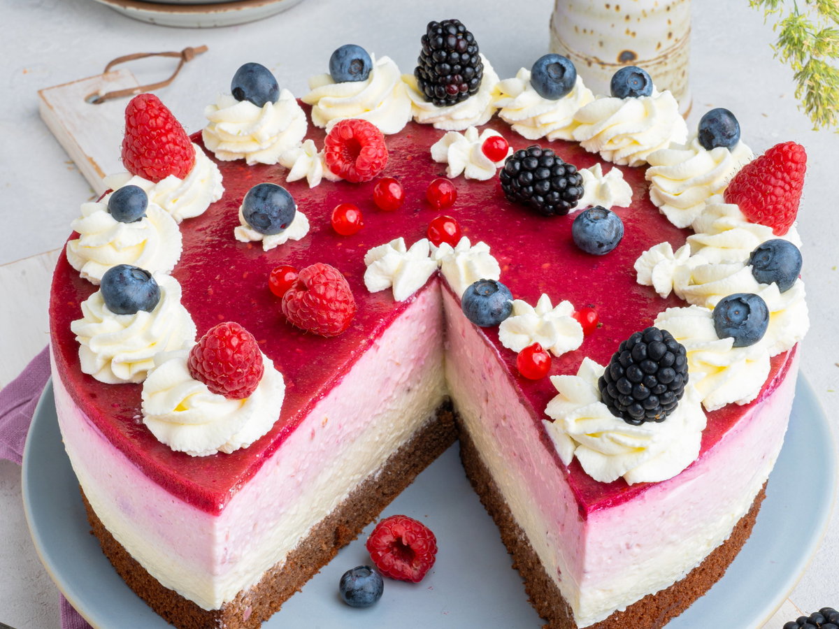 Beeren-Joghurt-Torte