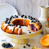 Klassiker mit Frucht-Kick: Unser einfaches Rezept für den Marmor-Kranzkuchen mit Heidelbeeren
