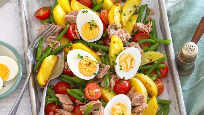 Ganz ohne schweres Dressing: Mit diesen 8 Rezepten wird Kartoffelsalat zum leichten Genuss
