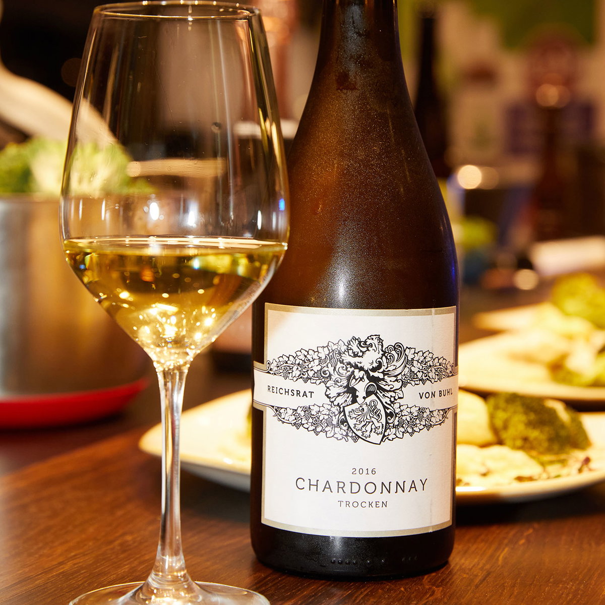 Edler Tropfen: Ein feiner Chardonnay, der 2016er Reichsrat von Buhl. Auch bei Diabetes ist ab und an ein Glas Wein erlaubt