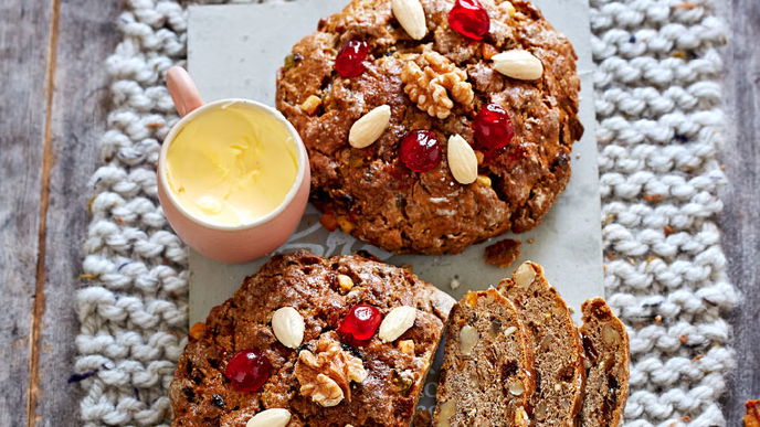 Früchtebrot mit Honig 