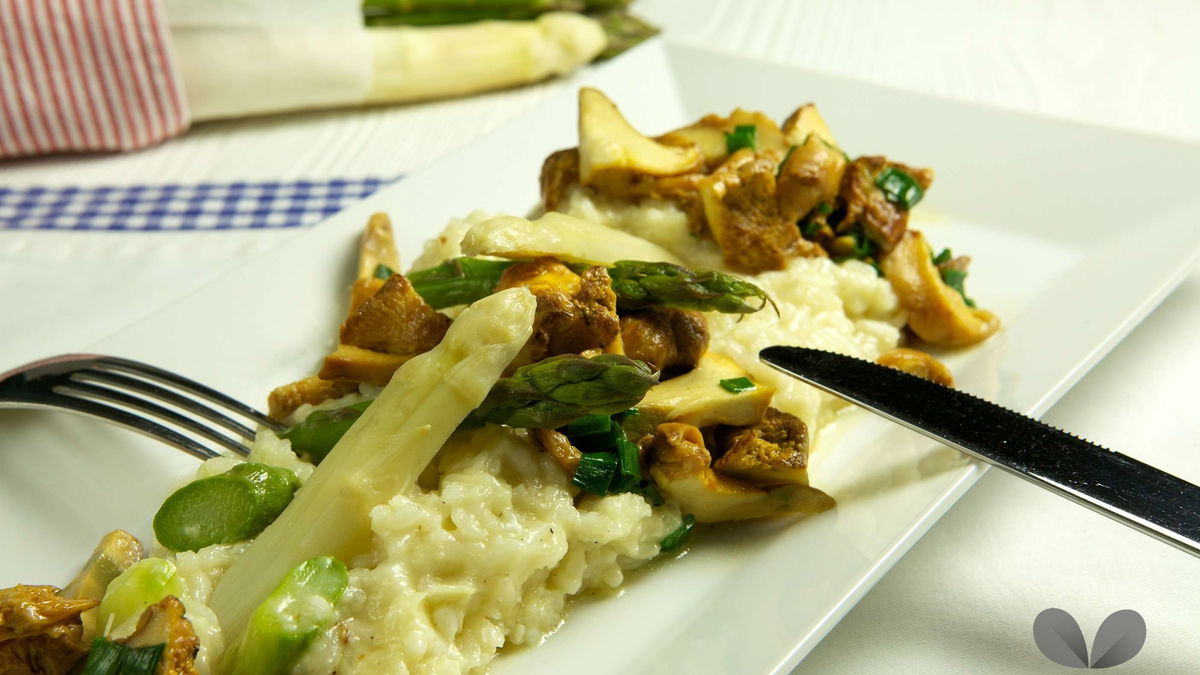 Spargelrisotto mit Pfifferlingen
