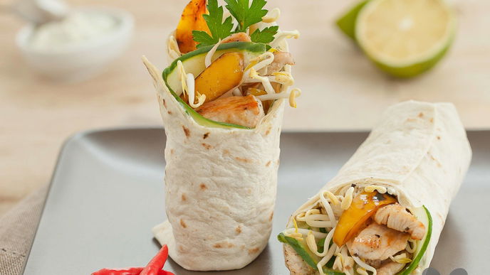 Paprika-Wraps mit Putenstreifen 