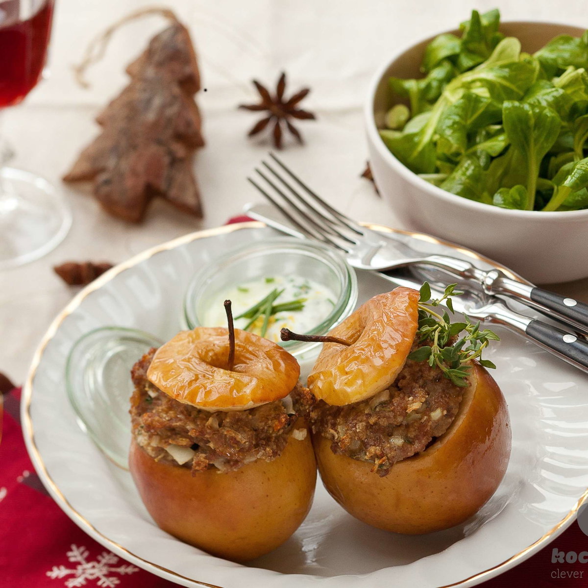 Pikante Bratäpfel - Hier finden Sie unsere Rezeptideen, simple oder aufwendig, für weihnachtliche Vorspeisen
