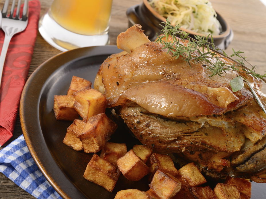 Grillhaxe - Grillhaxe im Bräter oder im Smoker zubereiten