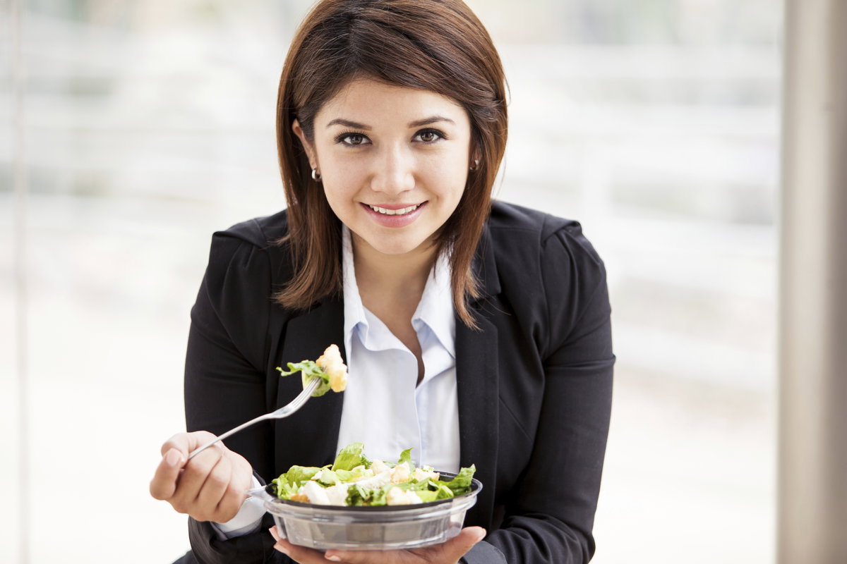 Diät im Büro - Damit Sie sich trotz Stres im Job keine zusätzlichen Pfunde anfuttern, haben wir hier die besten Tipps für Sie und eine gesunde Ernährung im Job-Alltag