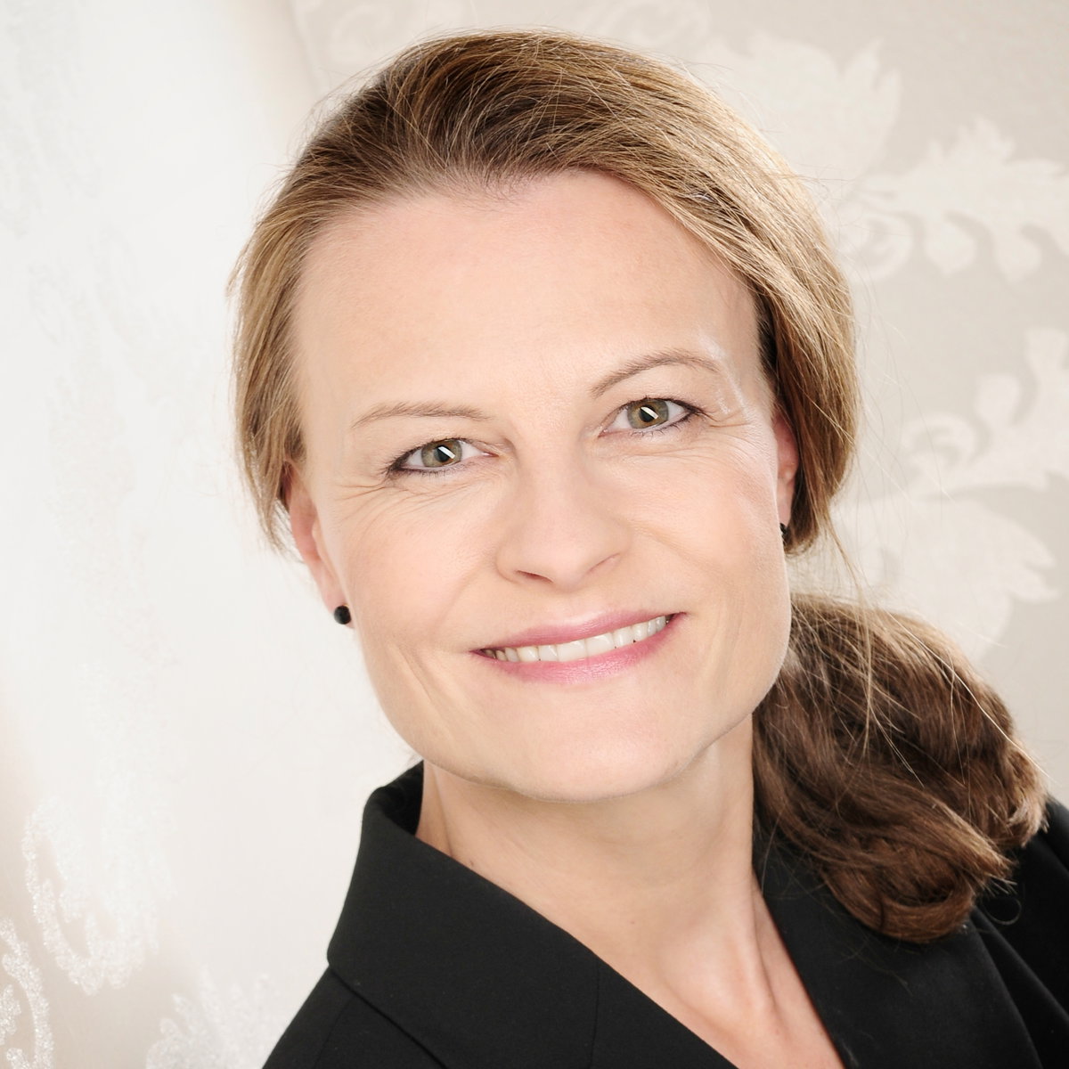 Dr. Almut Dorn