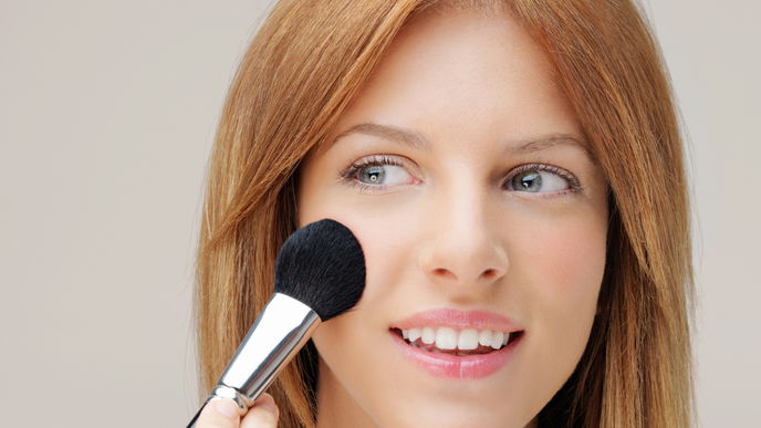 Apfelbäckchen schminken