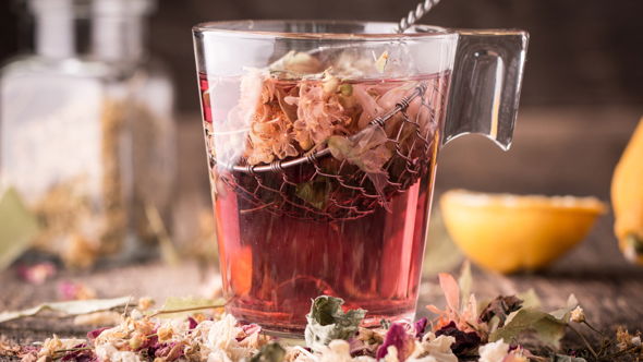 Kräutertee selber machen: Die besten Tipps